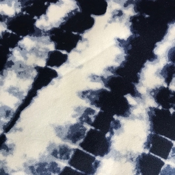 Dynamite- Bodycon Tie Dye Pattern Mini Dress - XS - Picture 6 of 8